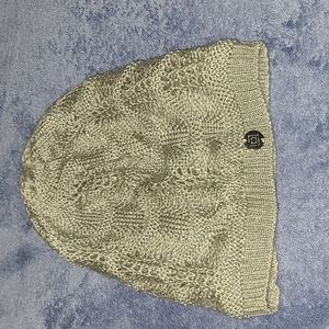 Liz Claiborne knit hat